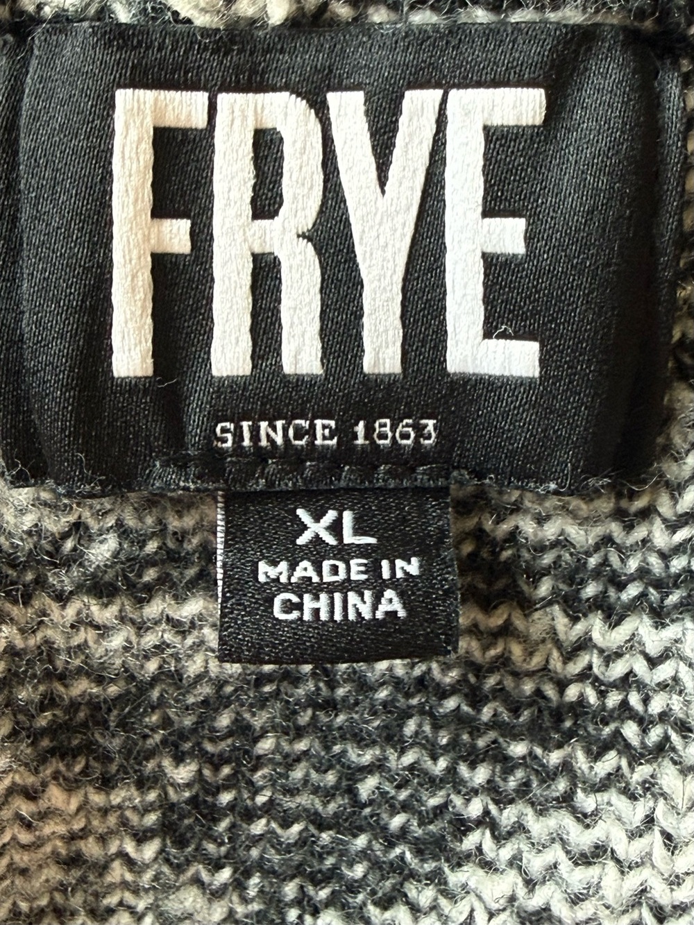 Frye XL Black White Southwestern Aztec Geometric Long Cardigan Sweater - Picture 6 of 10